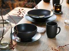 Creatable, 23146, seria SOFT TOUCH BLACK, set de veselă cu 20 de piese, serviciu combinat din gresie, potrivit pentru mașina de spălat vase și cuptorul cu microunde, fabricat în Portugalia
