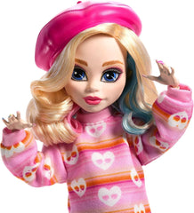 Monster High onsdagsdukke og tilbehør, Enid Sinclair samlerfigur i pink med baret og rygsæk, dukkestativ, HXJ05 Naty Shop-dukker