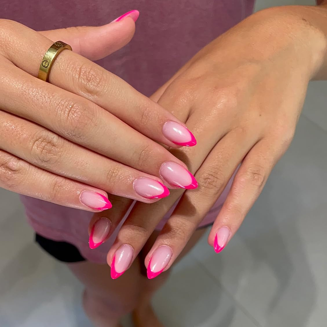 Unghii lungi cu vârf franțuzesc, aurii, cu sclipici, de lipit pe unghii lungi și pătrate, set unghii false cu vârf franțuzesc strălucitor, unghii artificiale pătrate pentru femei, 24 de bucăți