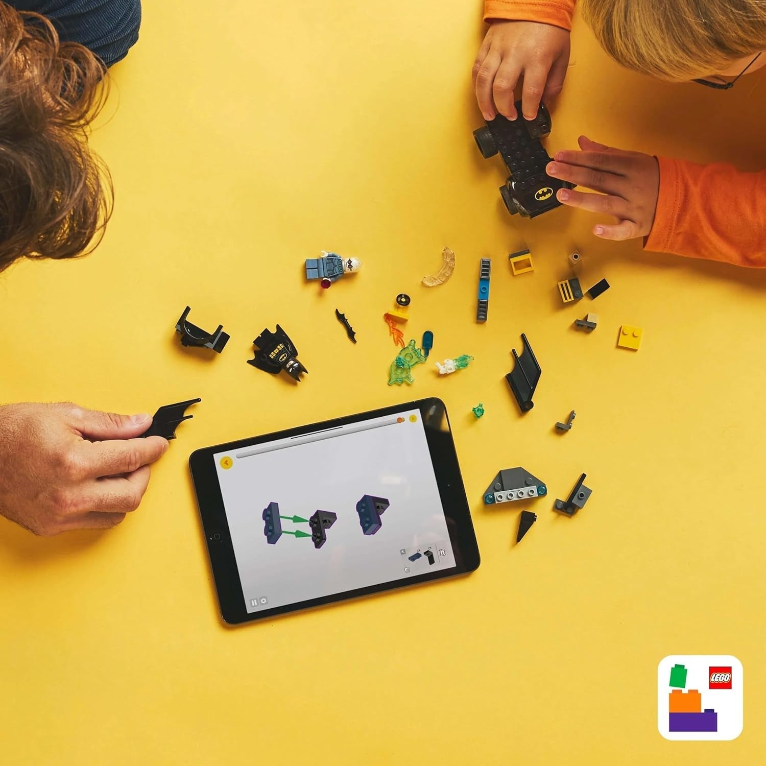 LEGO DC Batman: Batman & Batmobile vs. Mr. Freeze - Superhelte billegetøj med 2 minifigurer - Isskyder med ildelementer - Gave til drenge og piger fra 4 år 76301 Byggesæt Besuche den LEGO-Store