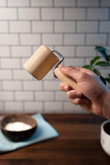 Chinchilla® Backblechroller/Teigroller zylindrisch aus Buchenholz | Der stabile Helper für die Küche | Fremstillet i Tyskland | Nachhaltige Qualität aus Deutschland | 18 x 5 cm