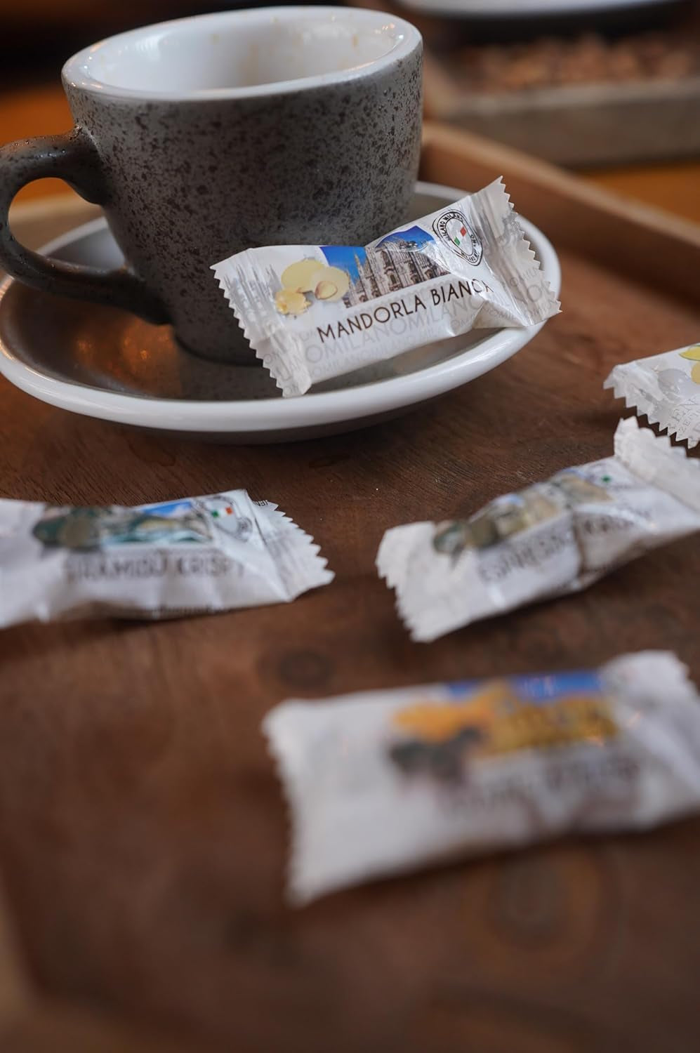 HELLMA italiensk udvalg - 200 stk. individuelt pakkede italienske slik, ideel til hoteller eller pensionater Naty Shop Chocolates