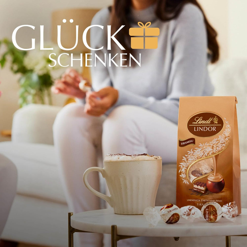 Lindt Chokolade | LINDOR Tiramisu Taske | 137g | 11 mælkechokoladekugler med smelte-i-mund-tiramisufyld | Gave af chokolade