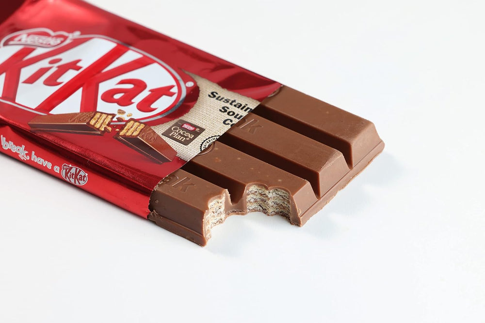 Nestlé klassiske chokoladebarer, sprøde mælkechokoladestænger, pakke med 48 (24 x 41,5 g)