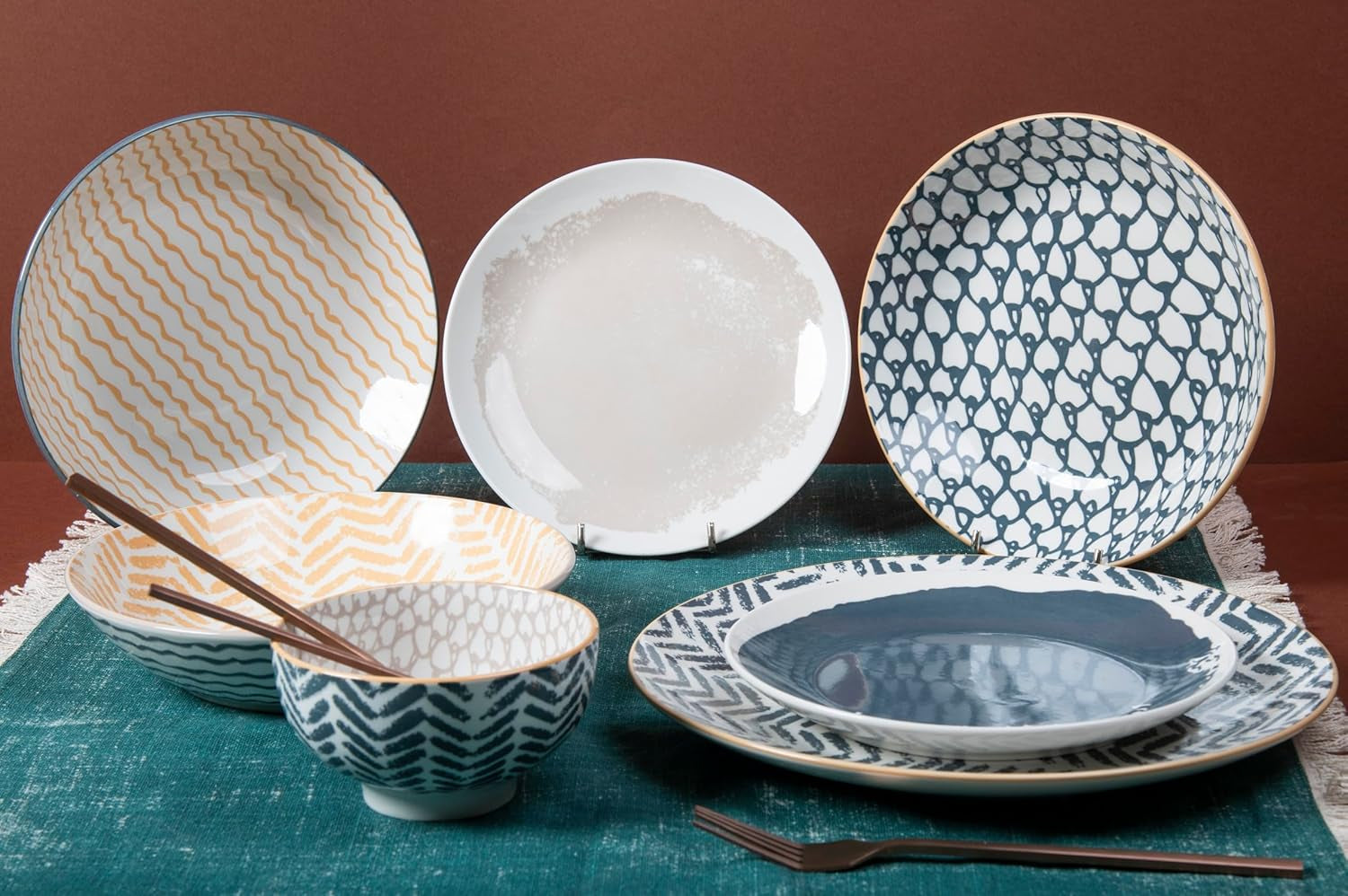 Soho 18-teiliges Geschirrset aus Porzellan, 6 verschiedene Sitzplätze