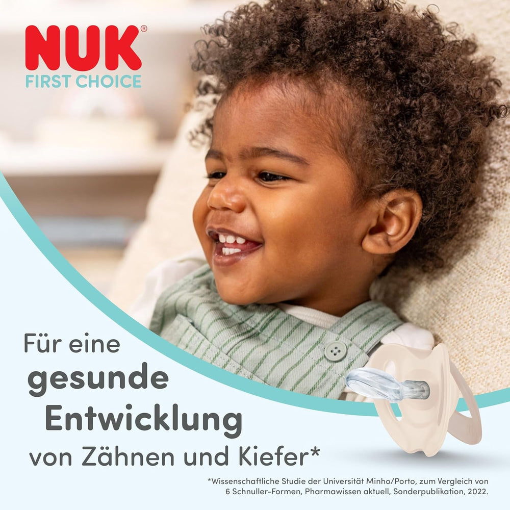 Suzetă NUK First Choice Night pentru bebeluși | 6-18 luni | Suzete ortodontice care strălucesc în întuneric | Calmează 99% dintre bebeluși** | Iepure/Oaie | Pachet 0-2