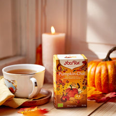 Yogi Tea - Pumpkin Chai, ceai ayurvedic organic cu mirodenii și plante, fără cofeină din natură, amestec de dovleac, ghimbir și portocală, Yogi Tea pachet de 6, 6X17 pliculețe (102 pliculețe de ceai în total)