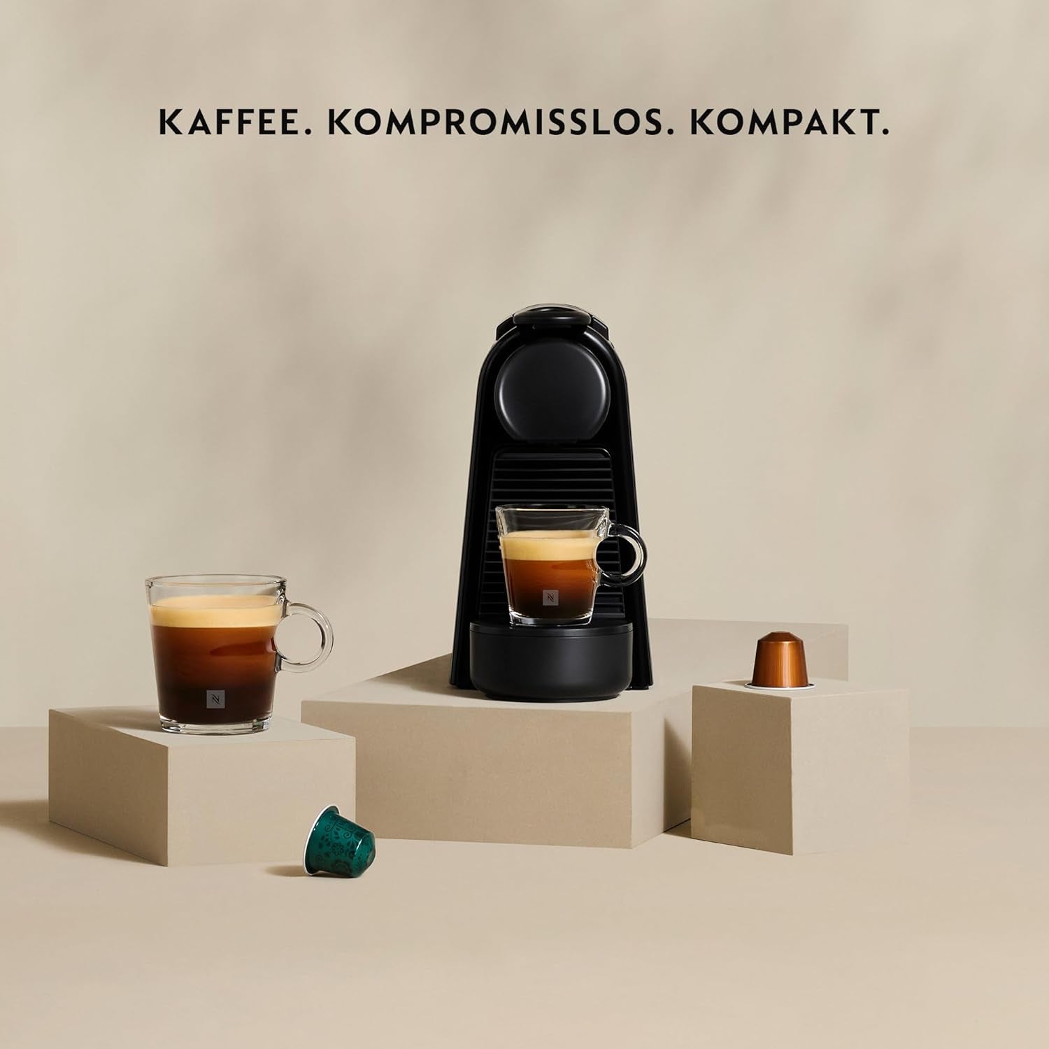 Espressor cu capsule Nespresso De'Longhi Essenza Mini, negru | Presiune pompă 19 bar | Rezervor de apă 0,6 l | Pentru espresso și lungo | Espressor mic – Momente mari de cafea | EN85.B