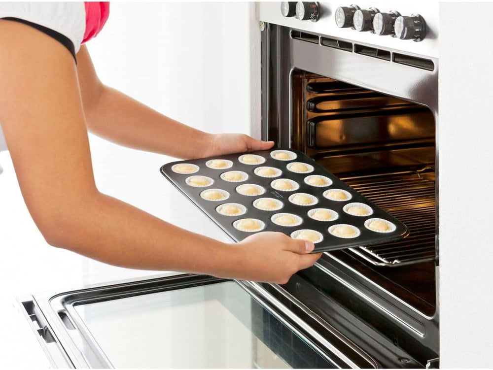 Zenker 6541 Black Metallic 24Er Mini-Muffinform – Antihaftbeschichte Für Perfekte Mini-Muffins, Ø 4,5 Cm, ​​Made in Germany Forme og bageplader Naty Shop