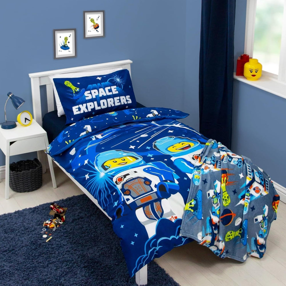 Character World Official Lego® City Fleece-tæppe, Superblødt, Varmt Blåt Throw, Cityspace Design, Perfekt til soveværelser, camping og sove, 100 X 150 Cm senge og tæpper Besuche den Character World-Store