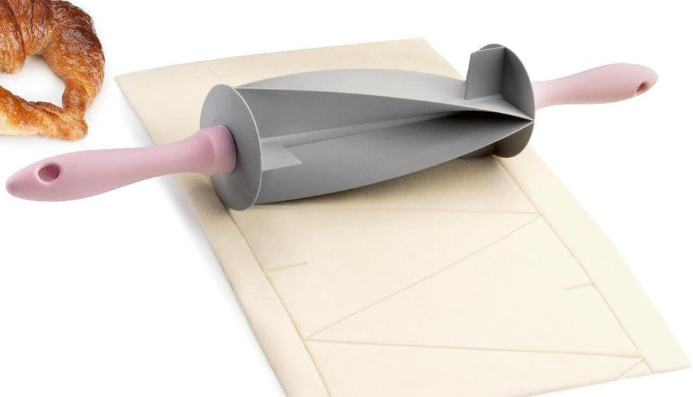RODILLO CORTADOR DE Croissant, plast, grå/pink, 18 x 18 x 10 cm