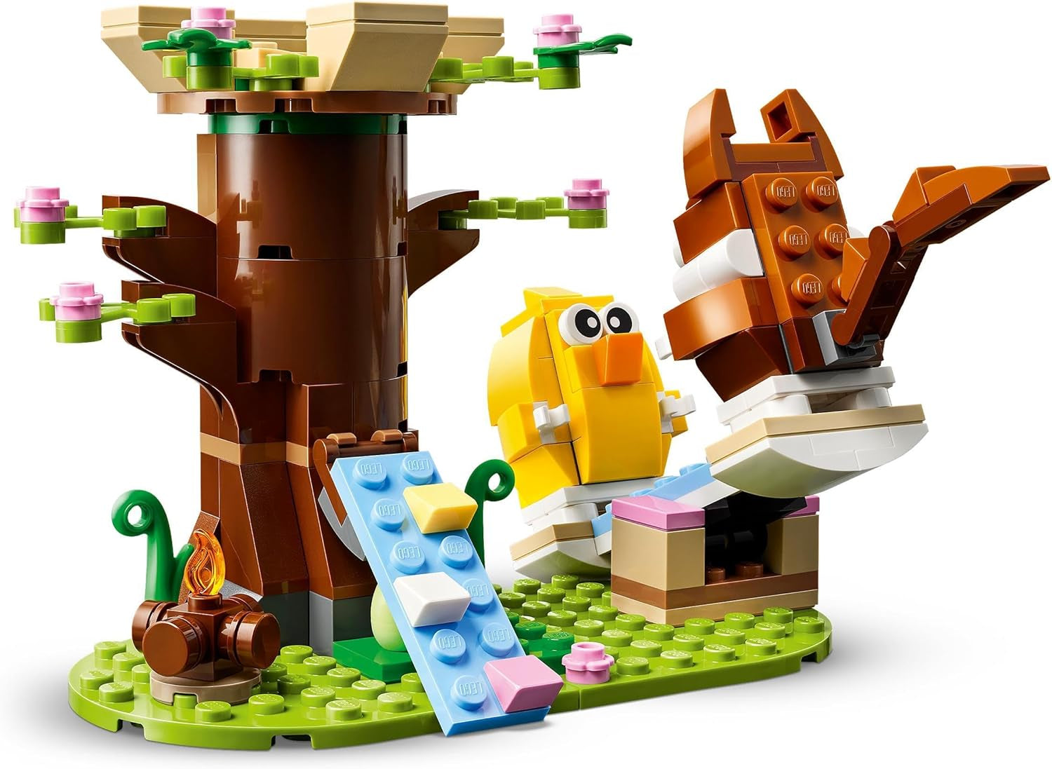 LEGO Spring Dyrelegeplads, Fugle- og Egernbyggesæt, Træhuslegesæt til børn, Gaveidé til 8-årige drenge og piger, Dyresæt, Dyrefigurer Legetøj 40709 Byggesæt Beuche den LEGO-Store