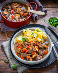 MAGGI Fix til ungarsk gullasch, Würzmischung, mit natürliche Ingrediens*, til 4 portioner, 1er Pack (1 x 56g Packung)