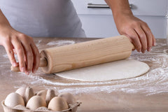 Zenker Teigroller mit Gleitlager Ø 6 x 44 cm PATISSERIE, Nudelholz as Backzubehör, Backrolle aus Holz zum Teigrollen (Farbe: Braun), Menge: 1 Stück