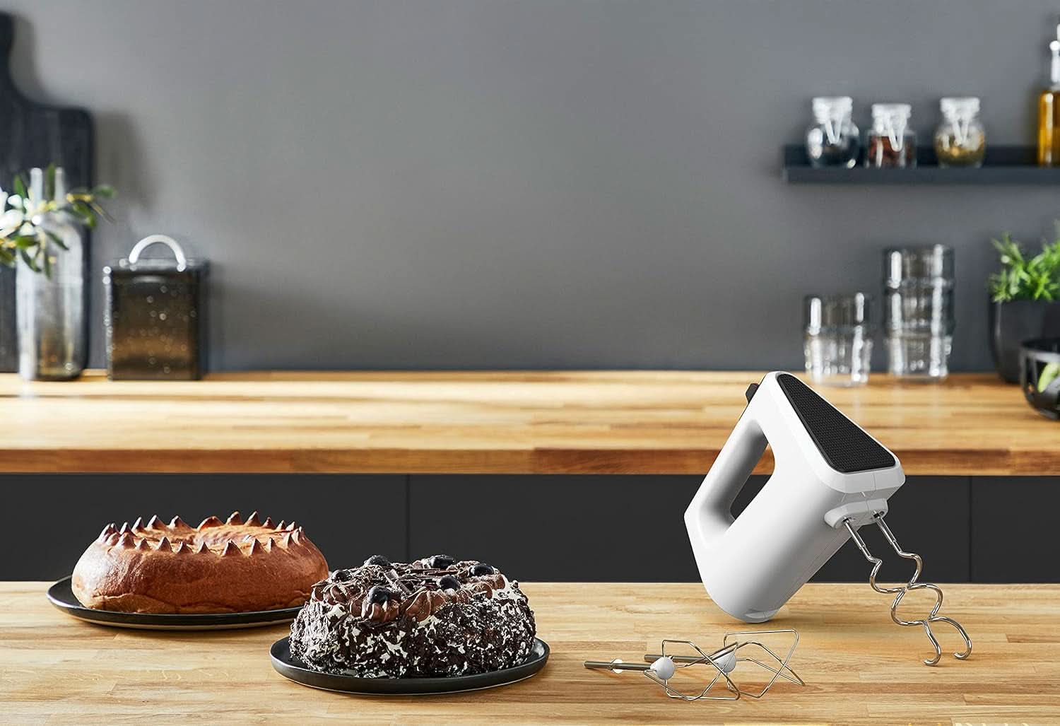 Krups GN4001 3 Mix 4000 Håndmixer | 450 watt | Robust design | Variabel hastighedsregulator | Turbo-Und Auswurf-Funktion | Inkl. 2 Rührbesen Und 2 Knethaken | Weiß/Grau Kitchen Naty Shop