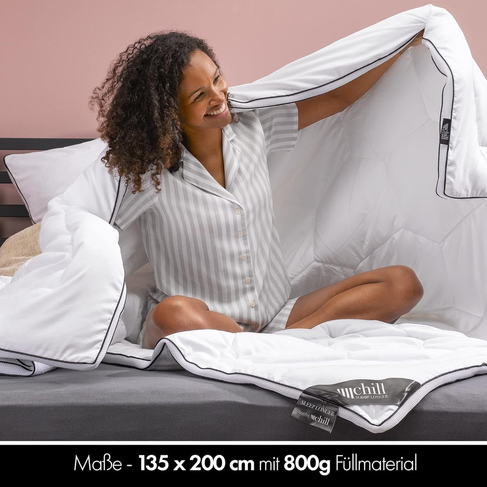 Plapumă pentru toate anotimpurile 135X200 - Plapumă 135X200 Ușoară - Respirabilă și lavabilă și 100% vegană - Plapumă cu plasă climatică și bandă de confort pentru dormit - Umplutură 800G Plapumi si pilote Naty Shop