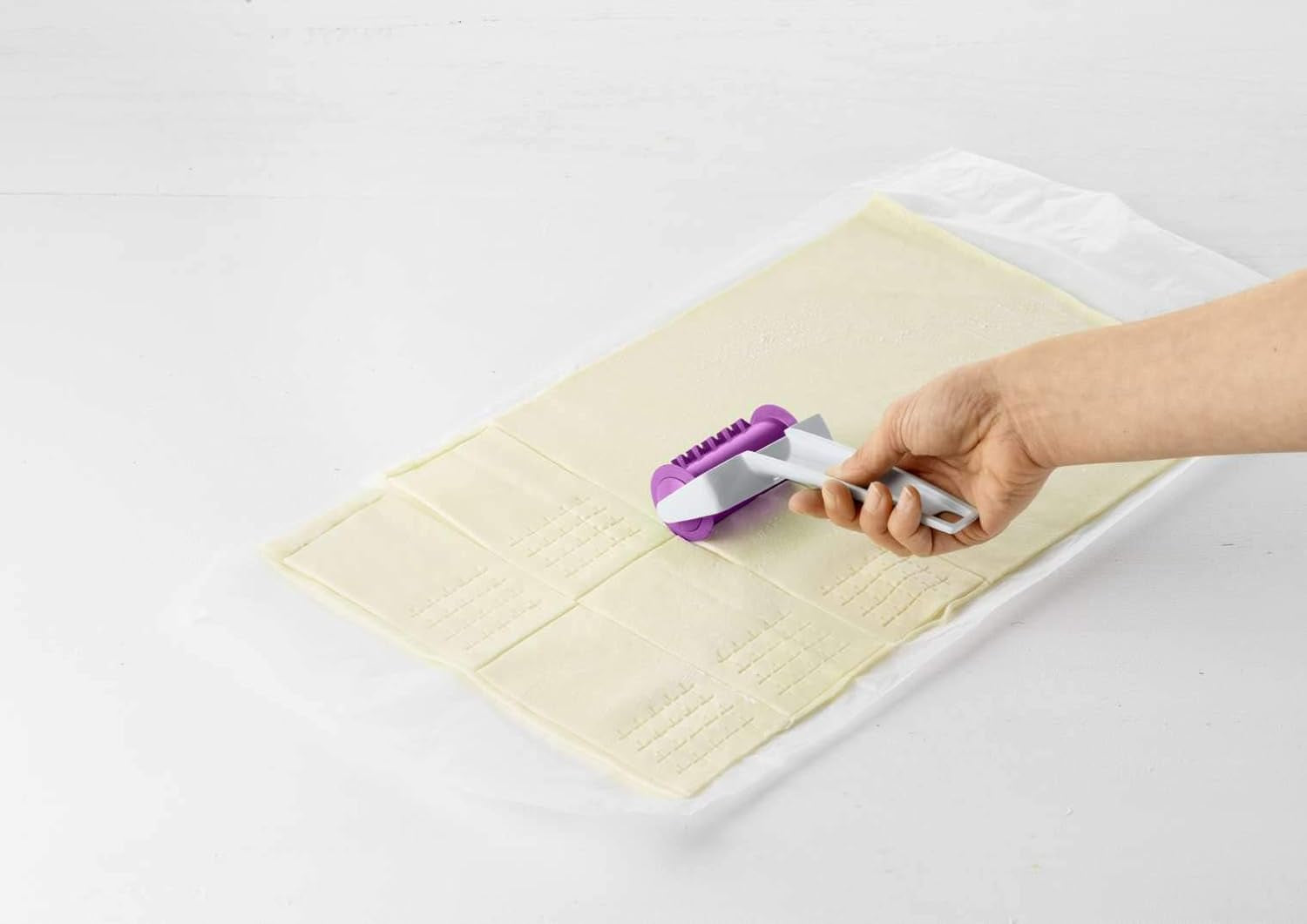 Betty Bossi Jalousie Stars Roller – Teigschneider zur Herstellung individuelle Sternenjalousien med Wow-Effekt