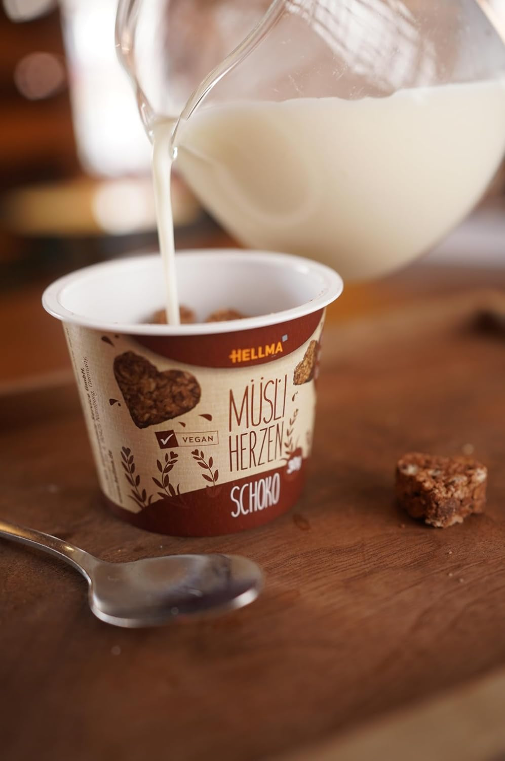 HELLMA Hjerter med müsli og chokolade - 18 portioner, 30 g hver - Havregryn overtrukket med chokolade i form af et hjerte, takeaway glas