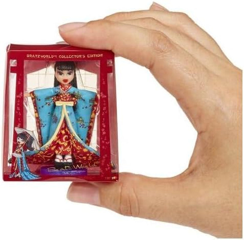 Păpuși Bratz Miniverse MGA's Y2K Nostalgia Flashback Minis Ediție Limitată - PACHET SURPRIZĂ - 2 păpuși Bratz Mini și ambalaj de prezentare - Cadou excelent pentru copii și colecționari cu vârsta de peste 6 ani