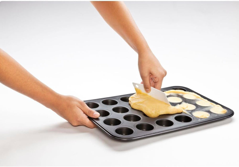 Zenker 6541 Black Metallic 24Er Mini-Muffinform – Antihaftbeschichte Für Perfekte Mini-Muffins, Ø 4,5 Cm, ​​Made in Germany Forme og bageplader Naty Shop