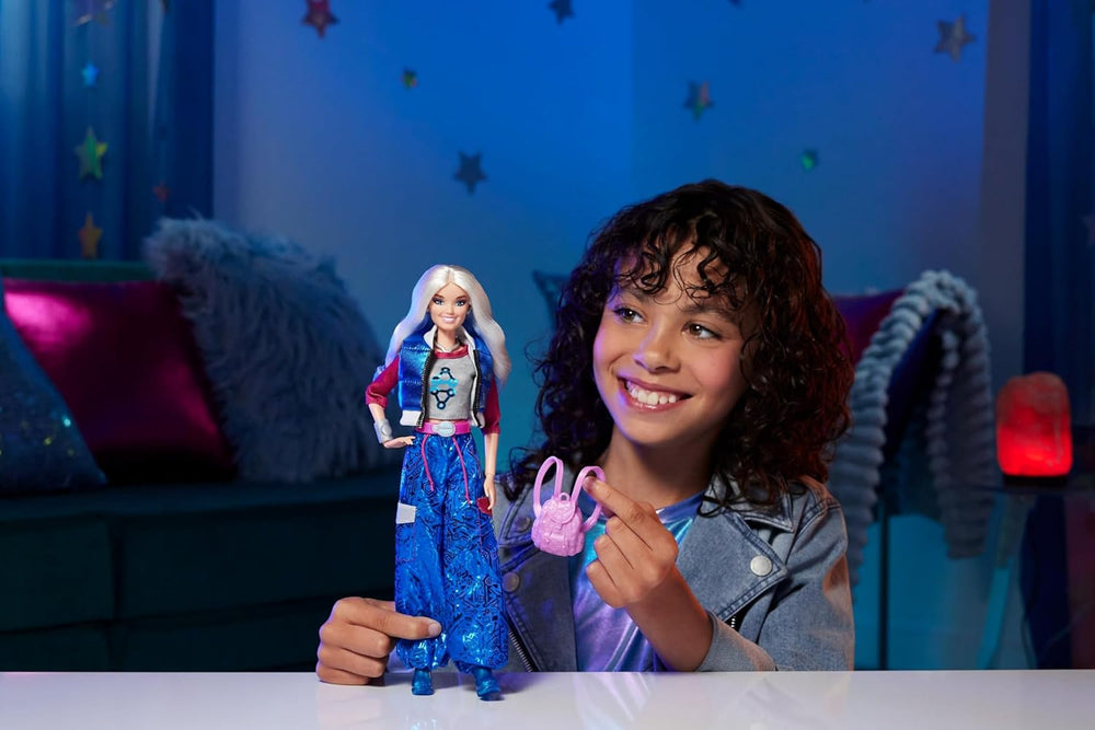 Mattel Disney Zombies 4: Zorii Vampirilor, păpușă de modă Addison Wells cu costum detașabil și 6 accesorii inspirate din filme, JFG32