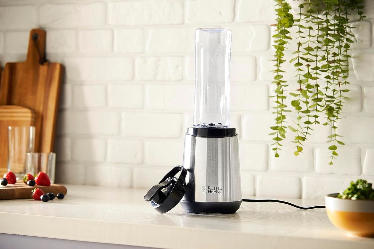 Russell Hobbs Mixer - Standmixer & Smoothie Maker to Go [23.500 U/Min Power-Motor] Inkl. 1X Mixbehälter 600Ml (Bpa-Frei, Spülmaschinen- & Bruchfest Inkl. Deckel) Zerkleinerer, Edelstahl, 23472-56 Kitchen Naty Shop