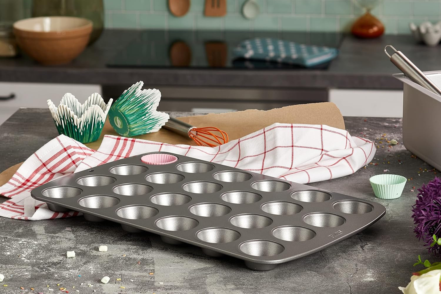 CSB111 Antihaftbeschichtete Mini-Muffinform Mit 24 Löchern Aus Karbonstahl, Edelstahl, Sølv, 39,4 X 24,6 X 2,1 Cm Forme og bakker til bagning Naty Shop