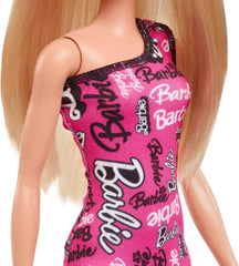 Păpușă Barbie Fashion cu păr blond drept într-o rochie extensibilă roz cu un umăr și pantofi cu logo imprimat, HRH07 Papusi Naty Shop