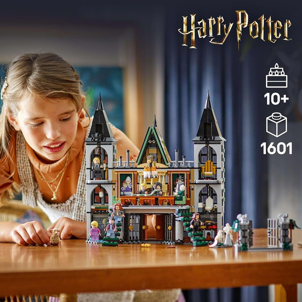LEGO Harry Potter Malfoy Family Country Estate, fantastisk legetøj at samle og vise frem, gave til drenge, piger og fans af troldmandsverdenen, gaveide med 9 minifigurer 76453 Byggesæt Besuche den LEGO-Store