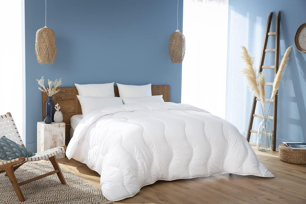 Abeil Couette Douceur Et Fraicheur Blanc Quilt Feran Ice Blød og Frisk, Hvid, 240 X 260 Cm, Polyester, 240X260 Dyner og dyner Naty Shop