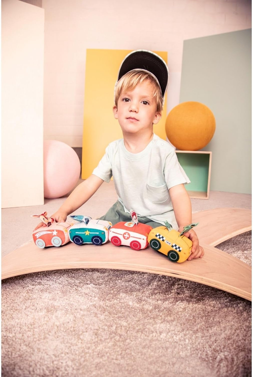 Lilliputiens - Mașina cu fricțiune Marius Rinocerul - Jucărie muzicală și senzorială - Încurajează abilitățile motorii, imaginația și creativitatea copiilor mici - Jucărie de învățare timpurie - De la 18 luni -83440 Jucarii Bebe Naty Shop