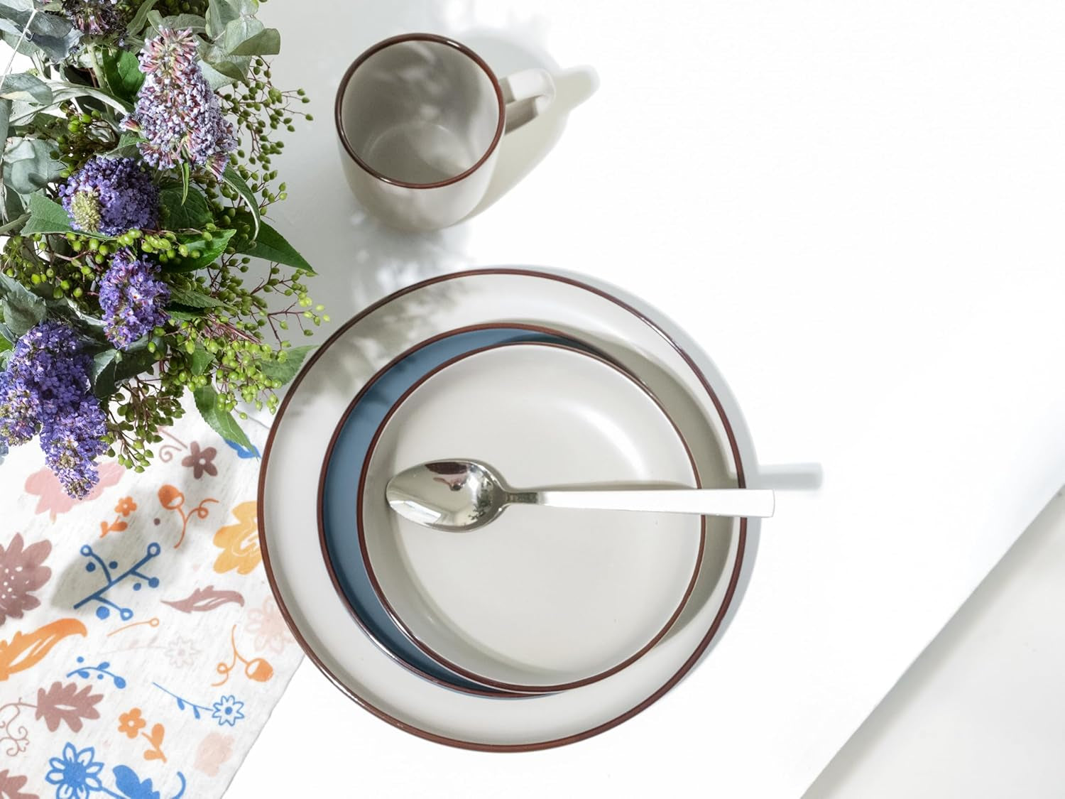 CreaTable, 21016, seria Modern Scandic albastru-gri, set de veselă cu 16 piese, serviciu combinat din gresie, potrivit pentru mașina de spălat vase și cuptorul cu microunde, producție de calitate