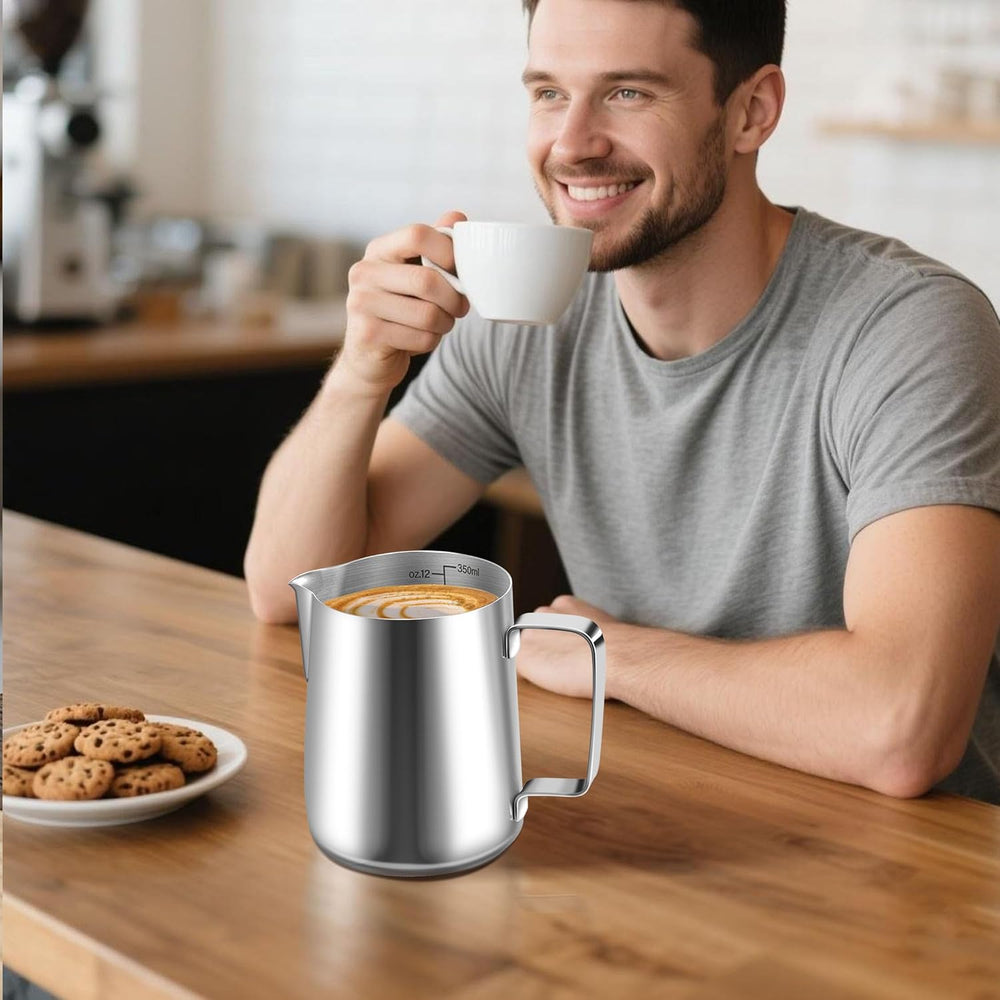 Cană de lapte, cană de lapte din oțel inoxidabil de 350 ml cu marcaj de măsurare, accesoriu barista, cană de lapte pentru cappuccino, espresso, latte art, iubitori de cafea, argintiu, 355 ml
