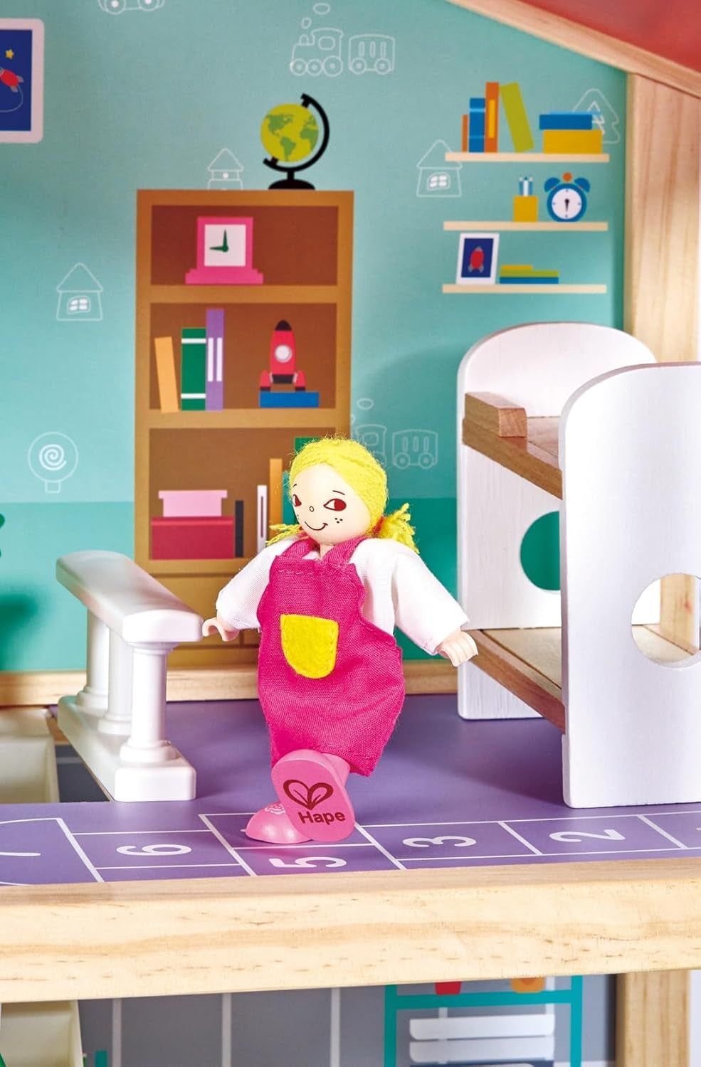 Casă de păpuși Hape Doll's Villa din lemn cu 10 camere, joc de rol creativ, inclusiv mobilier și accesorii, jucărie educativă, pentru copii de la 3 ani în sus