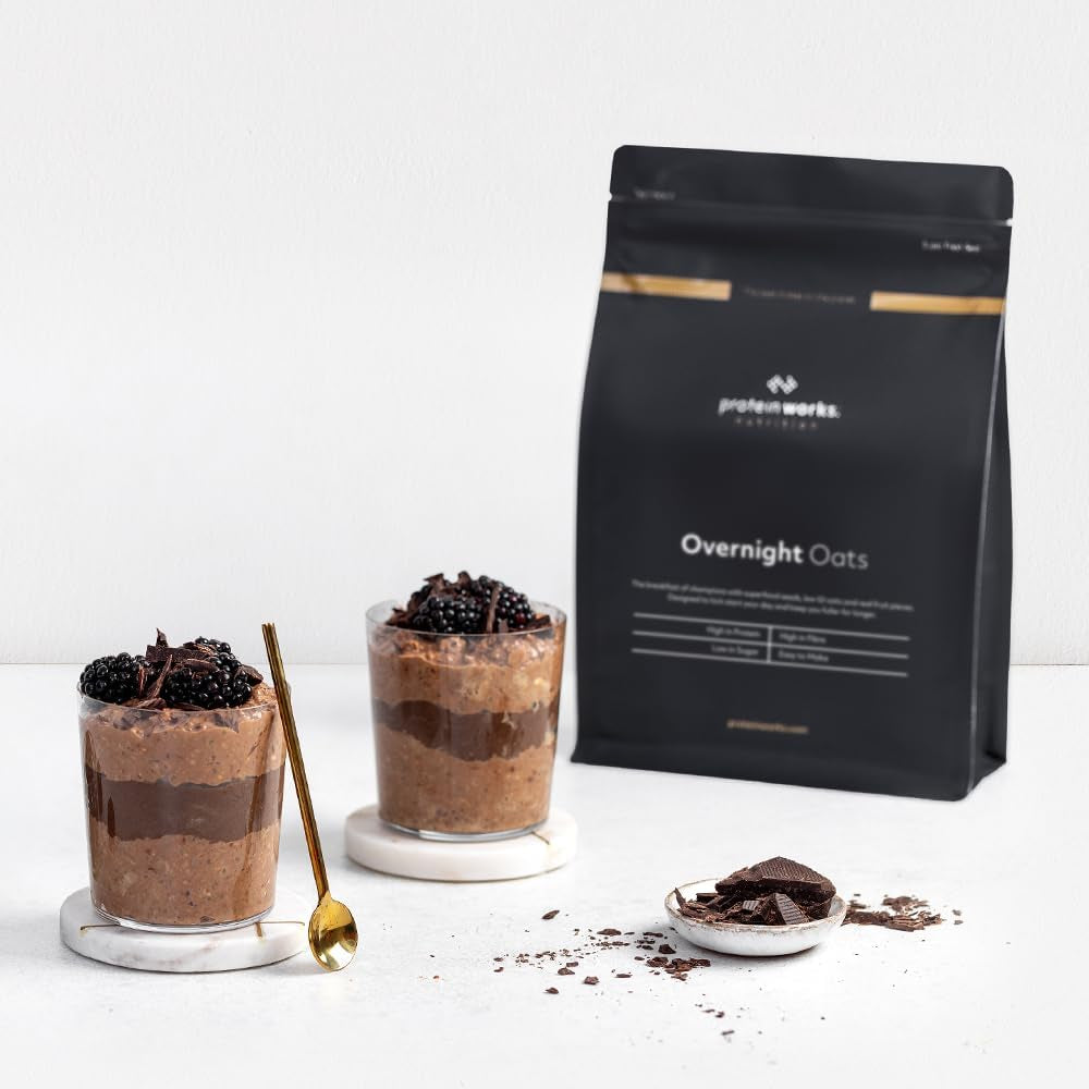 Overnight havregrød med protein | Mørk chokolade og hindbær | Højprotein morgenmad | Snack med lavt sukkerindhold | Havregryn med lavt GI | 500 g