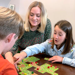 Hans im Glück, UNbox Now, Carcassonne V3.0, Kernespil, Familiespil, Årets spil 2001, 2-5 spillere, 7 år og ældre, 35 minutters spilletid, tysk