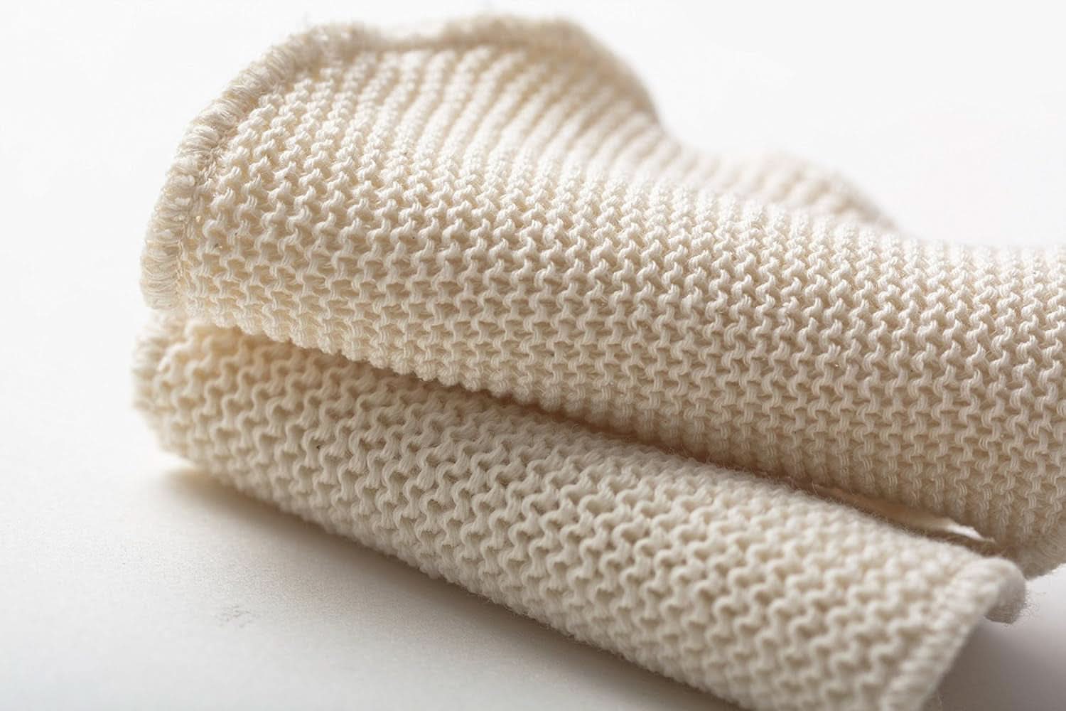 ELANEE Ammeindlæg lavet af silkeuld (2 lag) - Håndvaskbare ammeindlæg - Skånsom til meget brugte brystvorter Tilbehør Mad og pleje Bebe Naty Shop