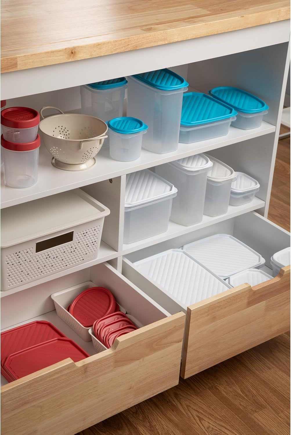 Borcan TATAY pentru depozitarea alimentelor, Etanș la aer, 0,4L capacitate, Capac cu șurub, Fără BPA, Potrivit pentru microunde și mașină de spălat vase, Roșu merișor. Dimensiuni: 8,5 x 8,5 x 11,1 cm Cutii depozitare alimente Naty Shop