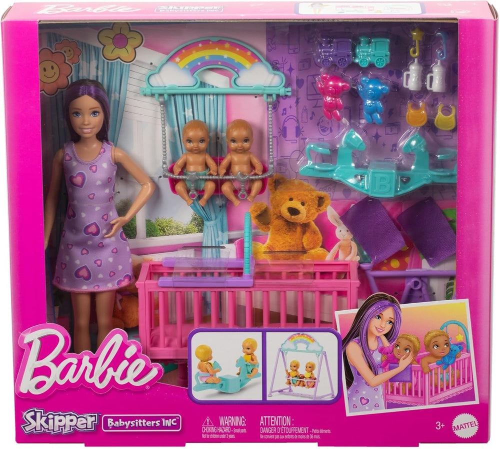 Barbie Skipper dukke og børnehave med tilbehør, inkluderer tvillingedukker, 1 tremmeseng, 1 gynge, 1 rocker og mere, HXM99 Naty Shop Dolls