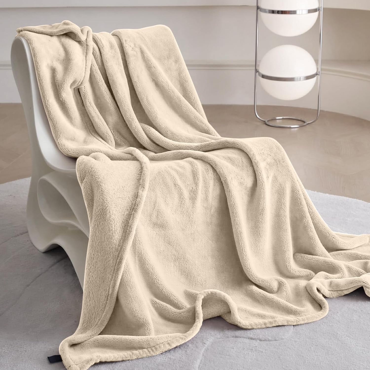 Komfortec fluffy tæppe, behageligt tæppe, fleece tæppe, Oeko-Tex certificeret, super blødt, 150X200 Cm, 260 G/M², beige Senge og tæpper Besuche den Komfortec-Store