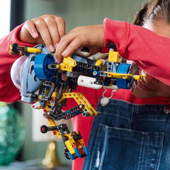 LEGO Technic Deep Sea Explorer Ubådsbyggelegetøj til børn 9 år gamle drenge og piger Kreative fødselsdagsgaveideer Byggebart køretøj med roterende propeller 42201 Byggesæt Besuche den LEGO-Store