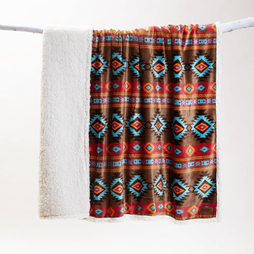 CARSTENS, INC. Wrangler Ultra Premium tæppetæppe, superblødt, sherpa-fleece, overdimensioneret, 137,2 X 172,7 Cm, Southwest Horizon senge og tæpper Carstens, Inc.