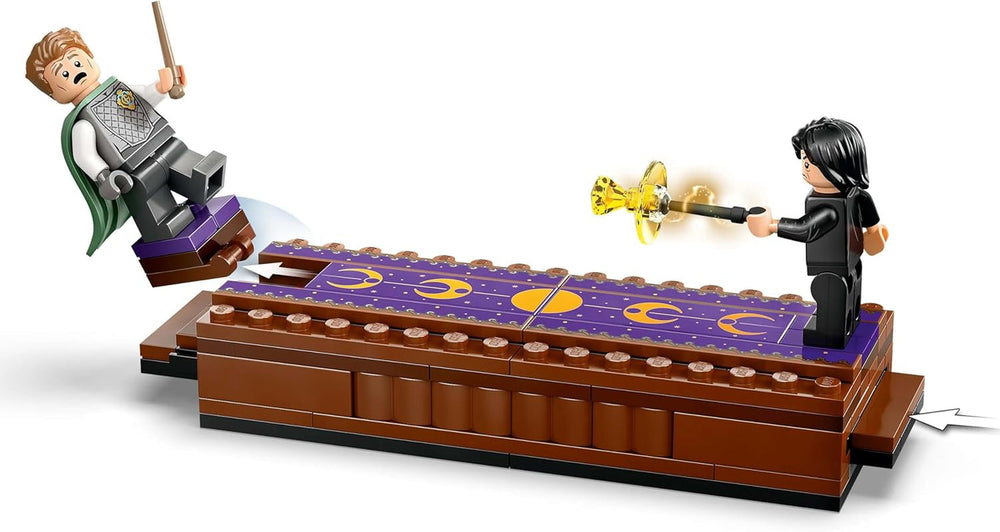 LEGO Harry Potter Hogwarts Castle: Duelklubbyggesæt med 4 minifigurer inkl. Draco Malfoy, Gilderoy Lockhart & Severus Snape, sæt med funktion Til drenge og piger i alderen 8+ 76441 Byggesæt Besuche den LEGO-Store