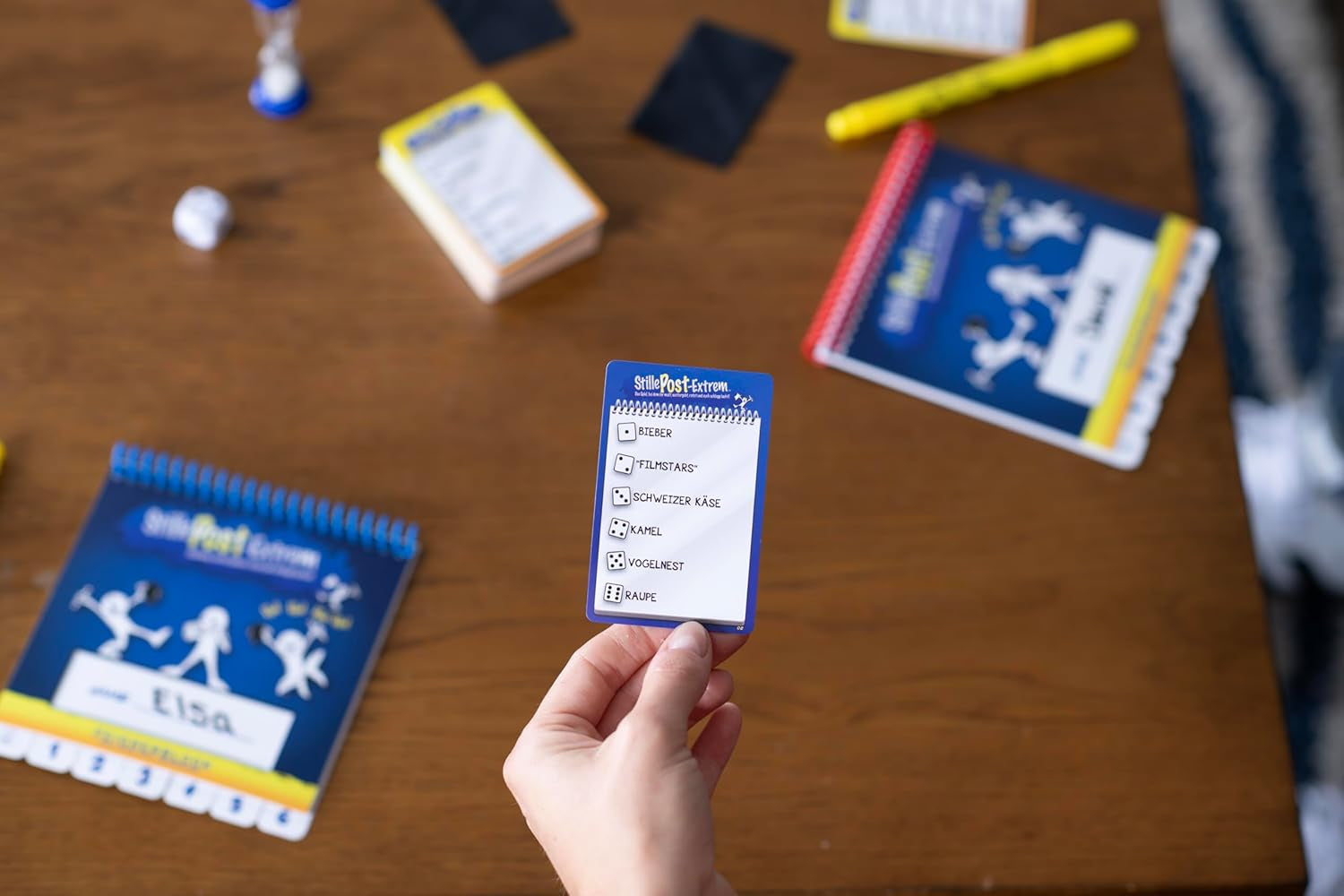 Goliath, Extreme MAIL, et festspil for voksne og børn fra 8 år og opefter, et sjovt og hurtigt tegnespil for familie eller venner, brætspil, 4 til 6 spillere, 20 minutter