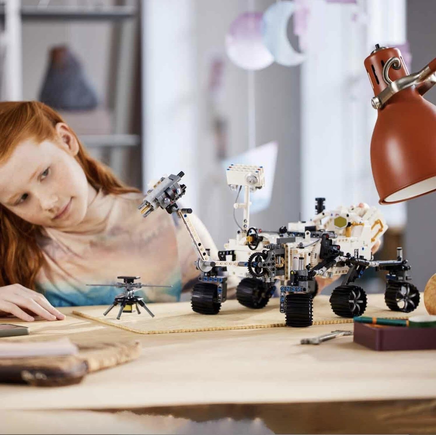 LEGO Space Legetøjssæt 42158 Technic NASA Mars Rover Perserverance with Ar App, Science Building Legetøj til piger og drenge 10+ byggesæt Besuche den LEGO-Store