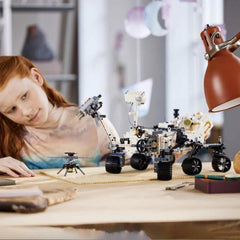 LEGO Space Legetøjssæt 42158 Technic NASA Mars Rover Perserverance with Ar App, Science Building Legetøj til piger og drenge 10+ byggesæt Besuche den LEGO-Store