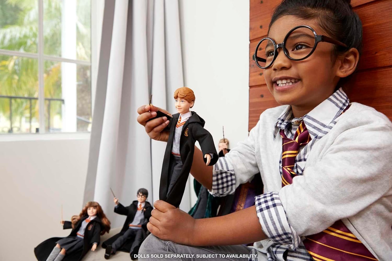 Mattel Harry Potter - Ron Weasley Sammlerpuppe (ca. 26 cm) med Hogwarts-uniform, Gryffindor-Robe og Zauberstab, Spielzeug ab 6 Jahren FYM52