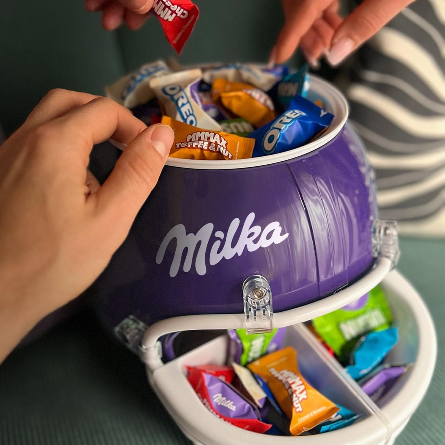 Milka Favorites – en blanding af 5 populære chokoladesortimenter, 108 individuelt indpakkede chokolader – 1 kg