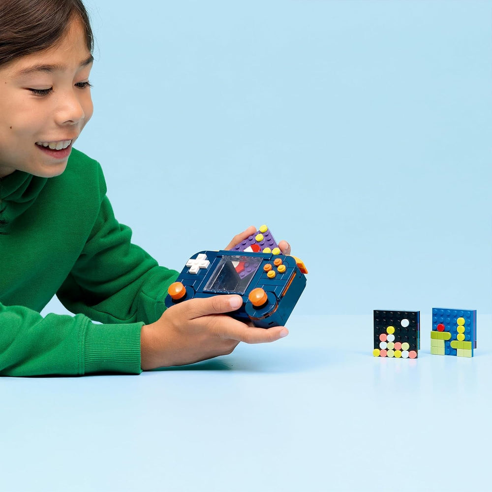 LEGO Creator 3in1 Retro spillekonsol - forvandles til en arkademaskine eller computer med tastatur og mus - Gamer-gaveidé til 8-årige drenge og piger - 31380
