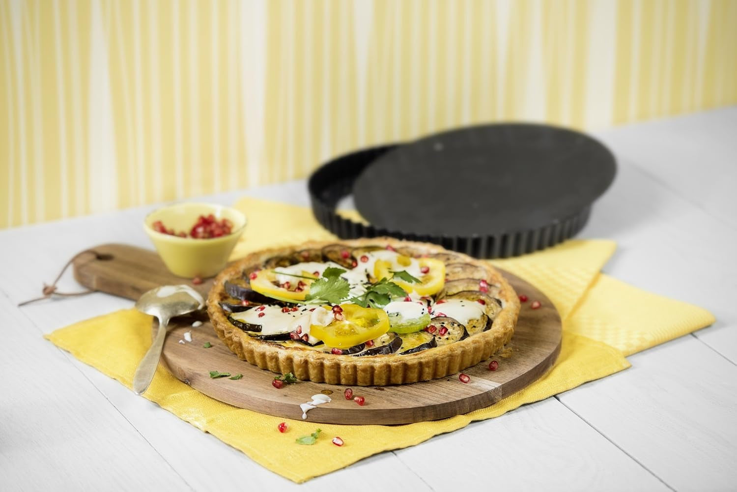 Kaiser Classic Tarteform Mit Hebeboden 28 Cm, Quicheform Antihaftbeschichte & Inspiration Muffinform Blech Für 12 Muffins, Muffin Backblech 38 X 27 Cm, Beschichtet, Standardgröße Forme og bageplader Naty Shop